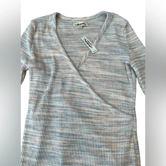 Madewell Space-Dye Faux-Wrap Top
Size xxs
Pit to pit 14” - Picture 5 of 8